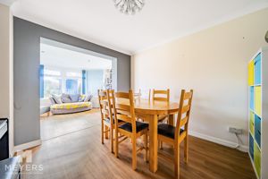 Dining Room- click for photo gallery